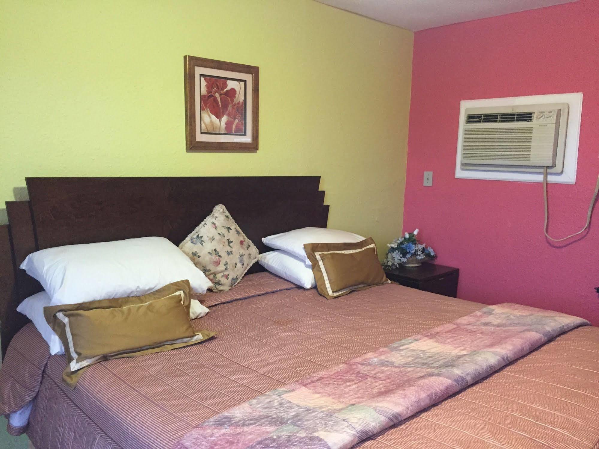 Destiny Inn เพสเซนท์วิลล์ ภายนอก รูปภาพ